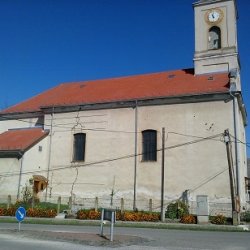 A Felsőszentmártoni templom tetőszerkezetének felújítása