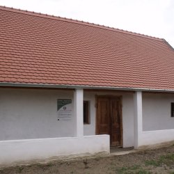 Faluház Magyartelek