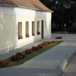 Faluközpont felújítás