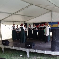 Fedett mobilszínpad beszerzése az Arany Ősz Nyugdíjas Klub Egyesület kulturális szolgáltatási képességeinek elősegítésére
